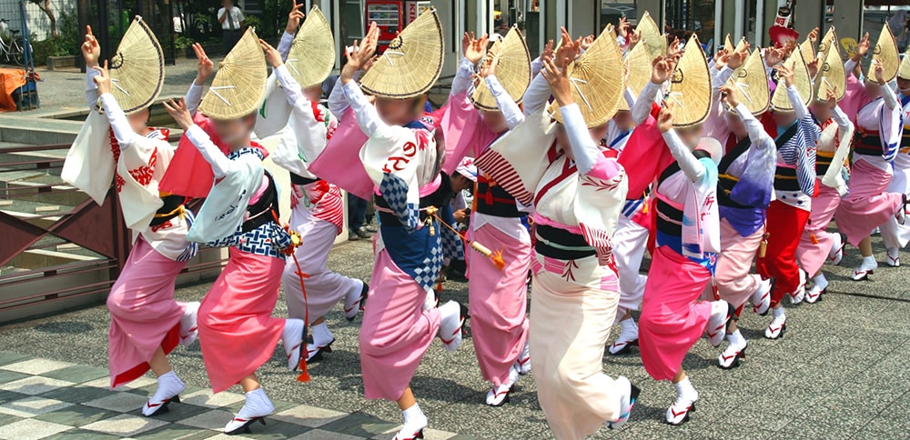 徳島県の阿波踊りの様子